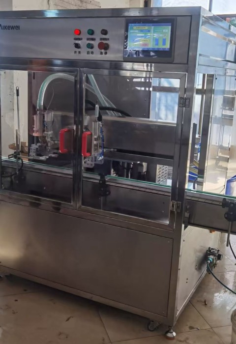 Çift başlı servo-için doldurma hattı